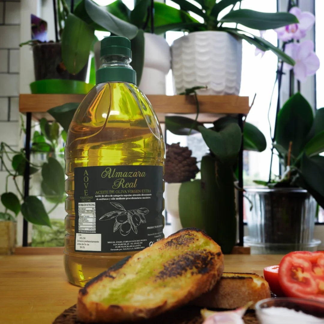 Pack Almazara Real Aceite de Oliva 2L y Selección Aceitunas Artesanas