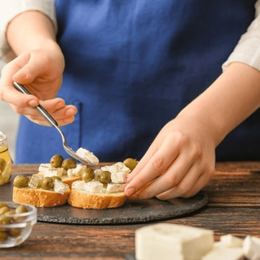 Pack Almazara Real Aceite de Oliva 2L y Selección Aceitunas Artesanas